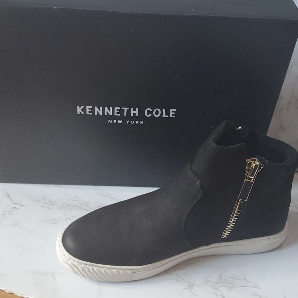 Kenneth Cole Hightop Sneakers w/Gold Zipper detail